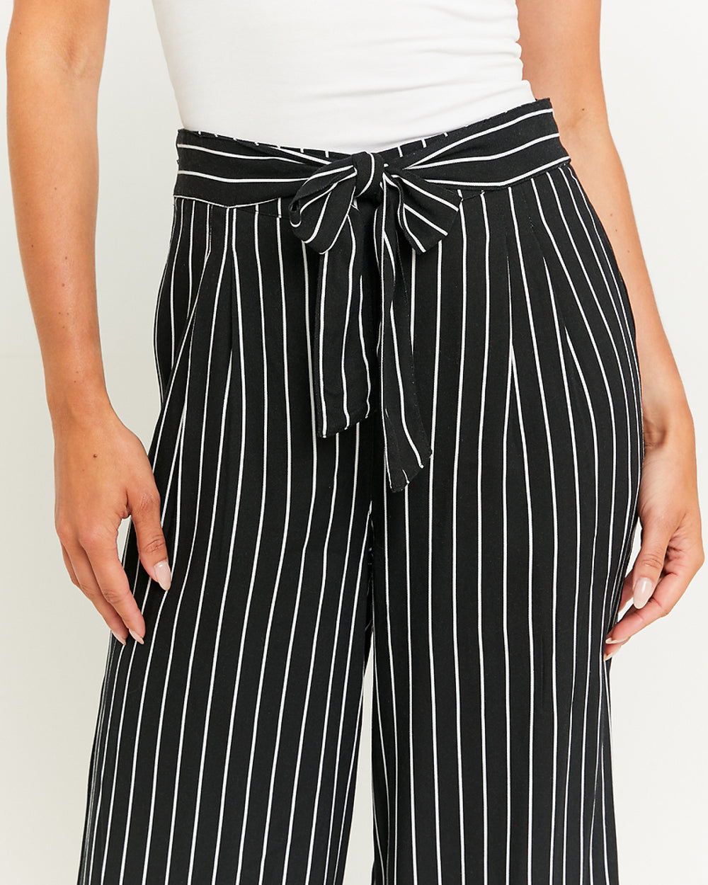 Wide Leg Trousers with Elastic Waist | Black-White