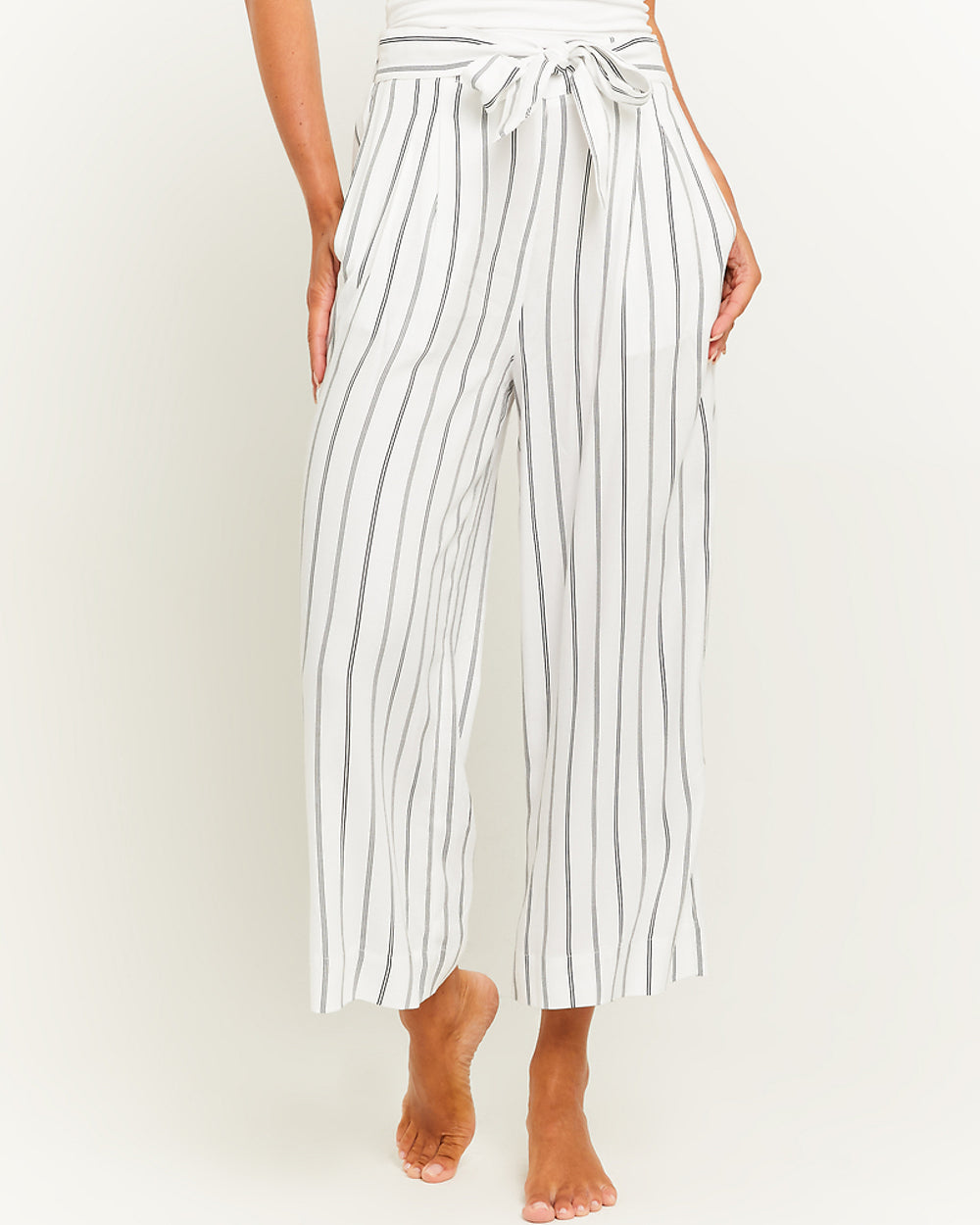 Wide Leg Trousers with Elastic Waist | White-Black