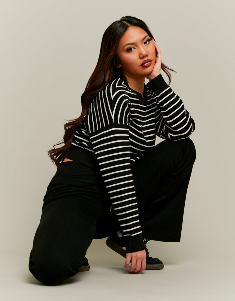 Sweater | Black-White