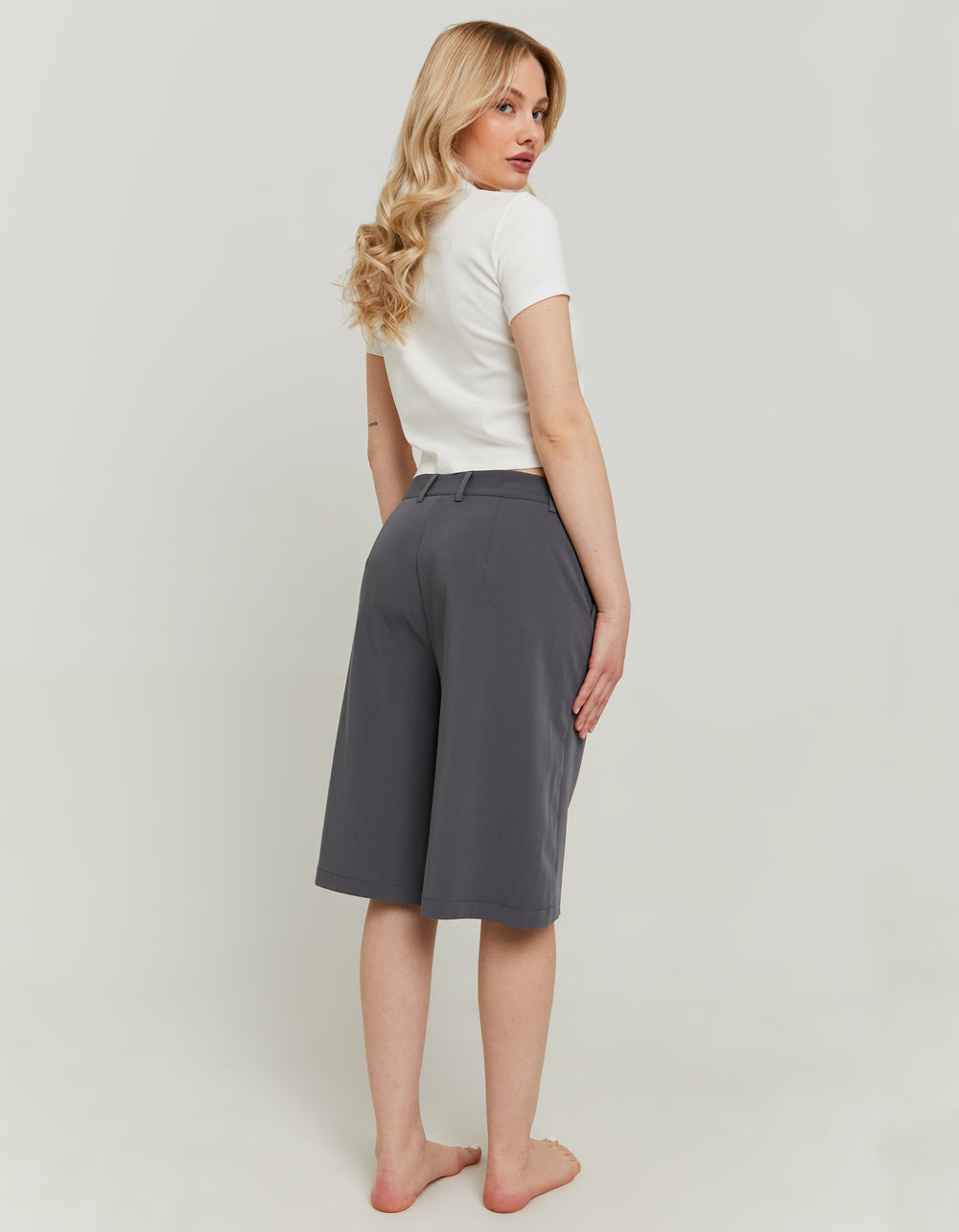 Tailored Bermuda Shorts | Grey