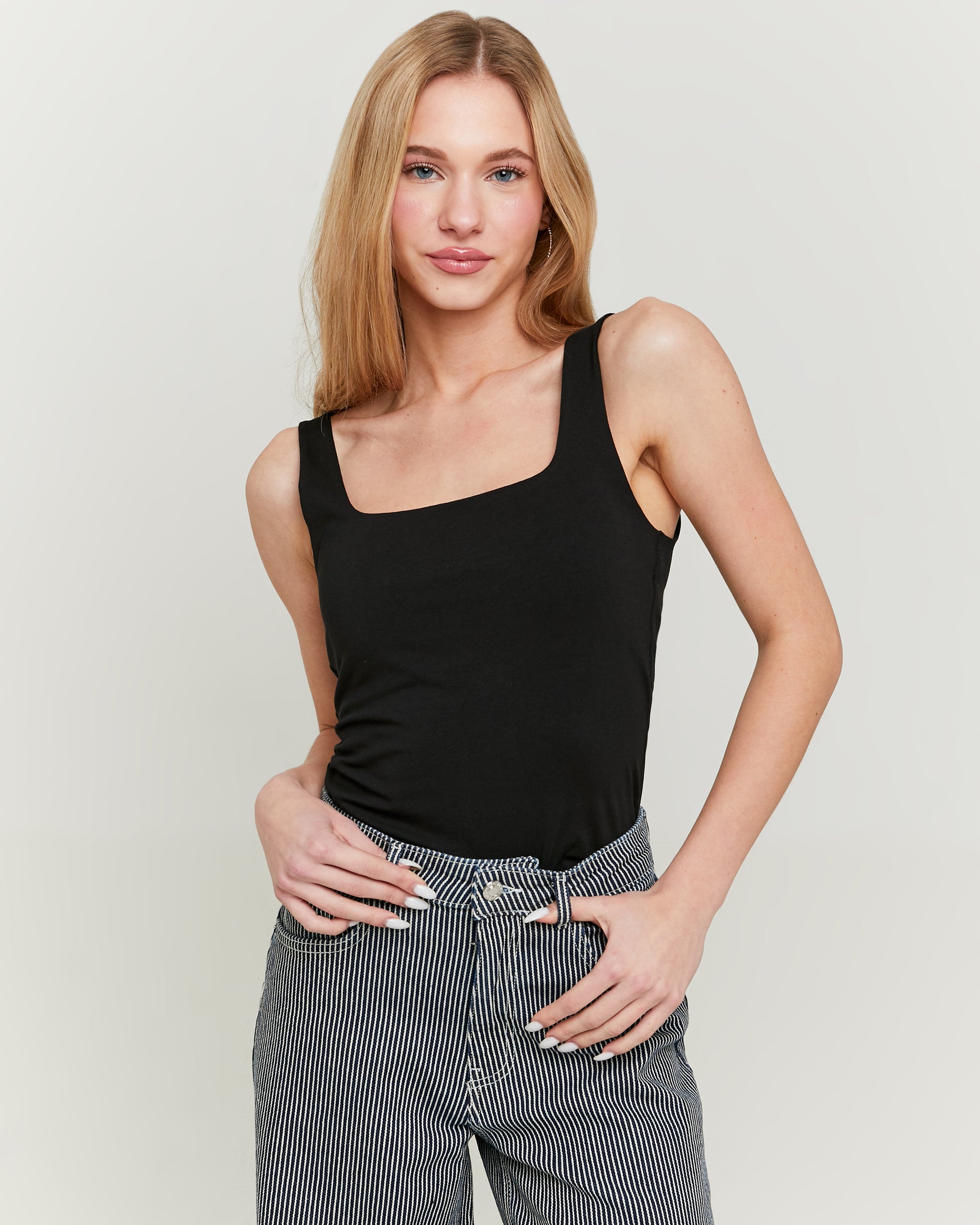 Basic Tank Top | Black