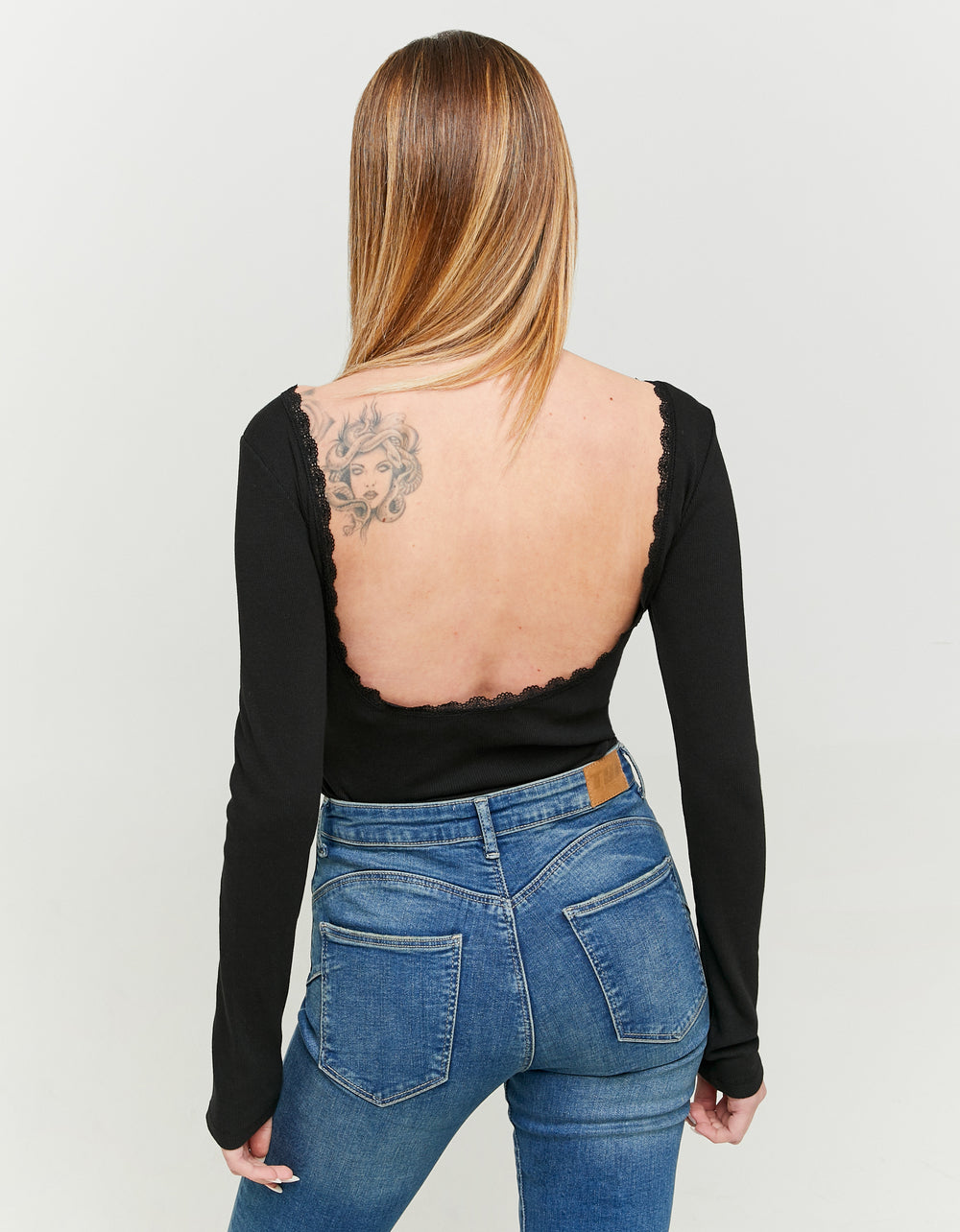 Backless T-shirt with Lace Trims | Black