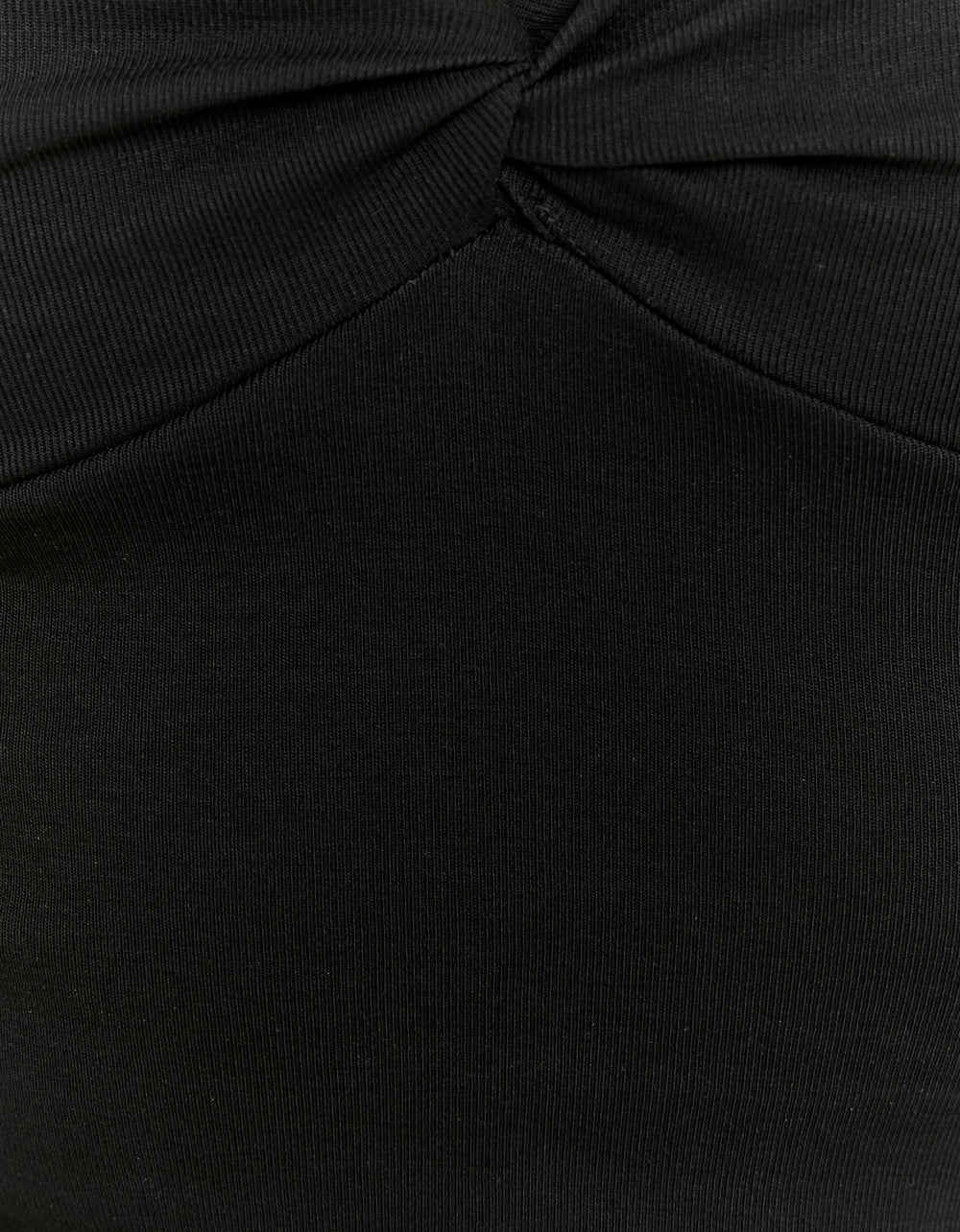 Basic Top with Twisted Front Knot | Black