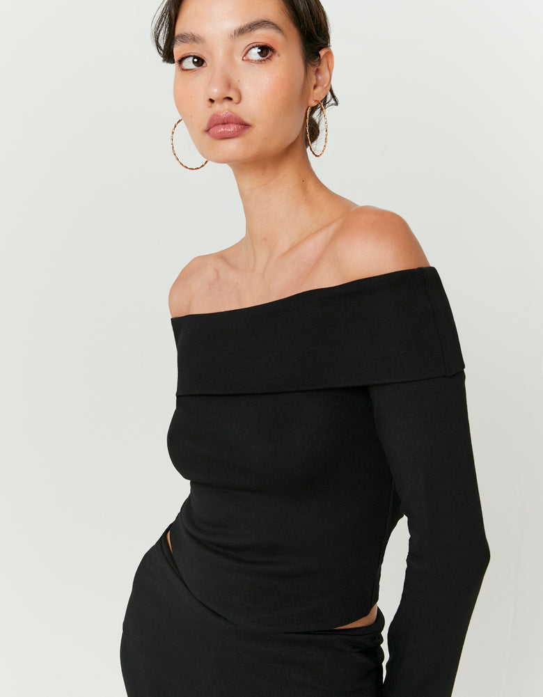Off Shoulder T-Shirt | Black