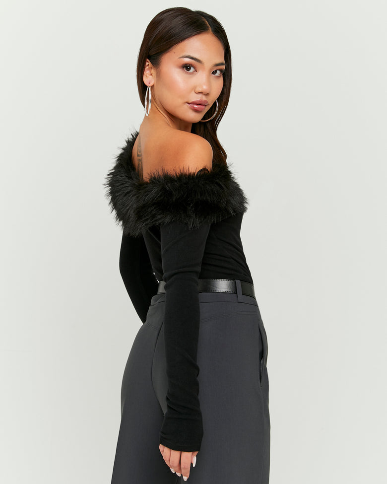 Asymmetric Top with Faux Fur | Black