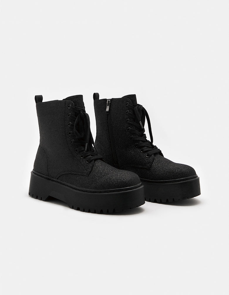 Lace Up Boots | Black