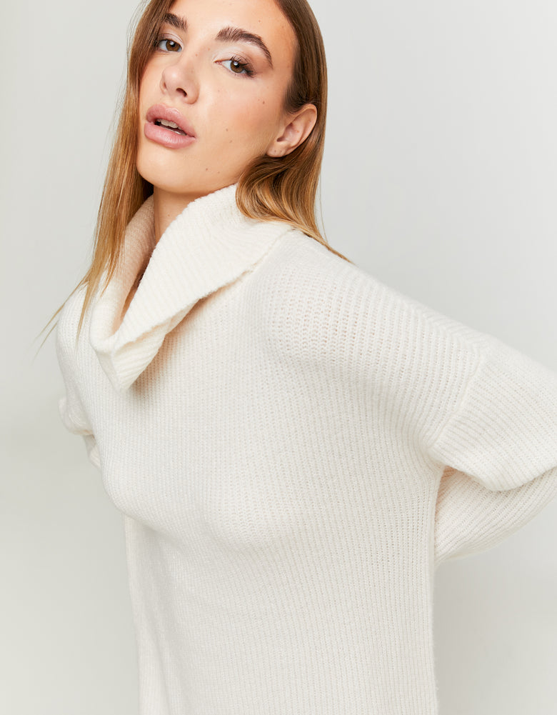 Dress with Loose Turtle Neck | Cream