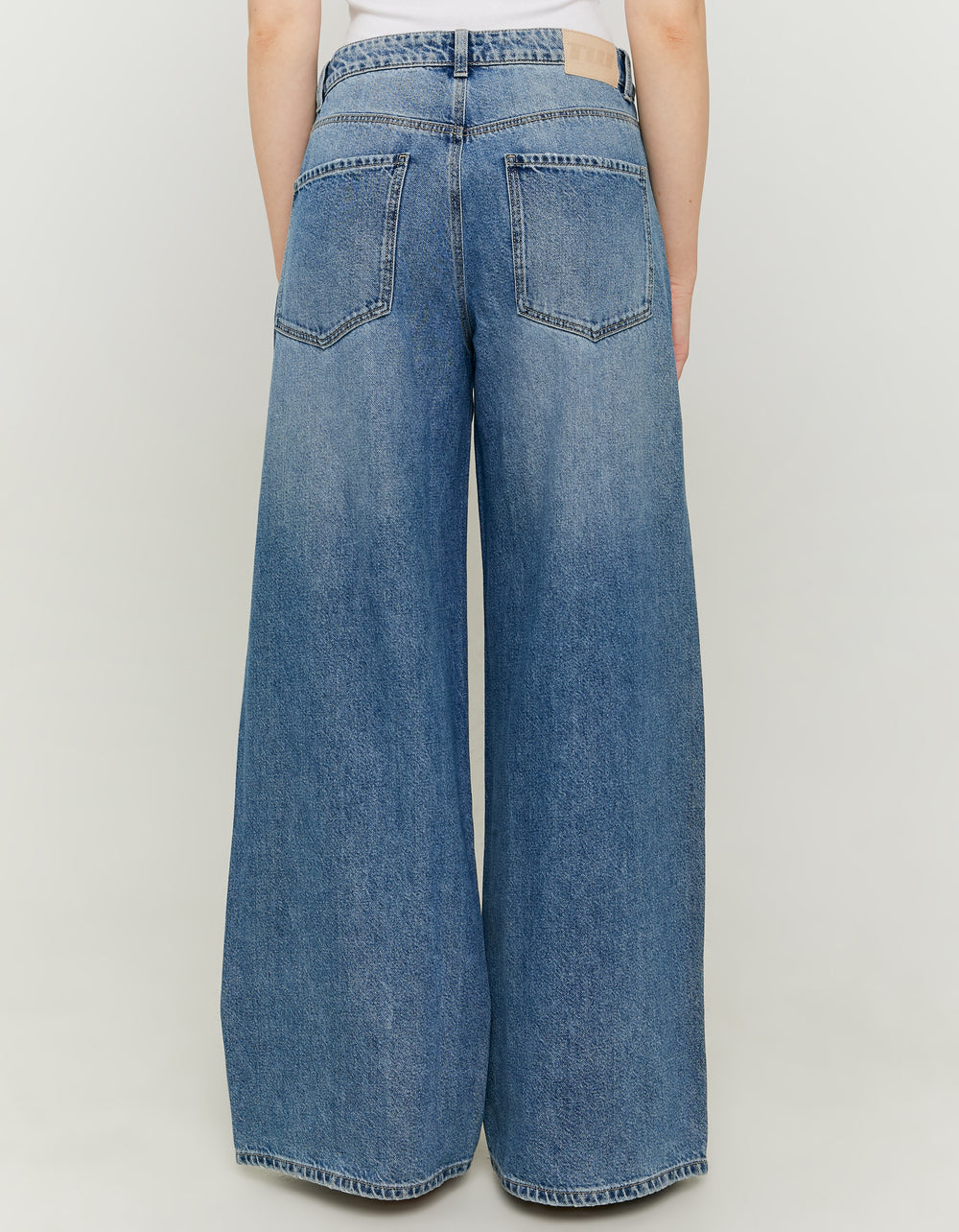 Mid Waist Baggy Jeans | Dark Wash