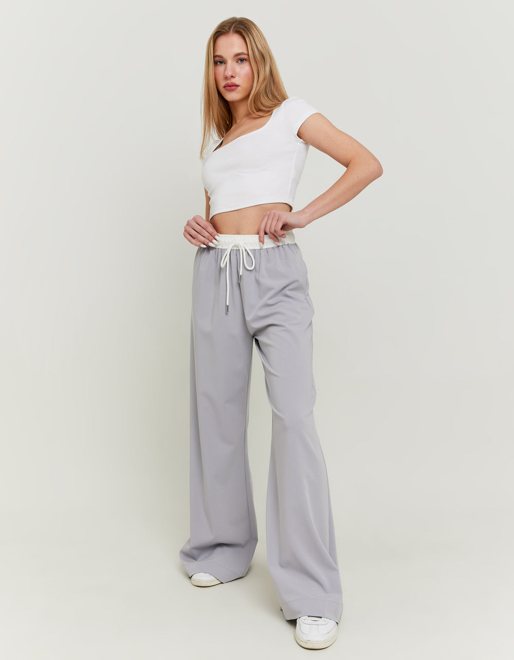 Mid Waist Wide Leg Trousers | Grey