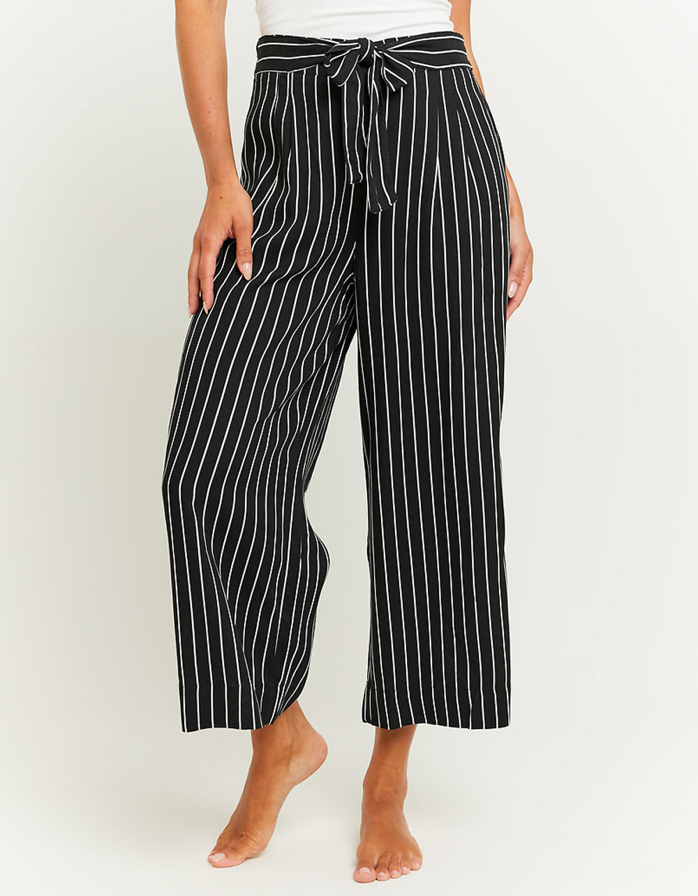 Wide Leg Trousers with Elastic Waist | Black-White