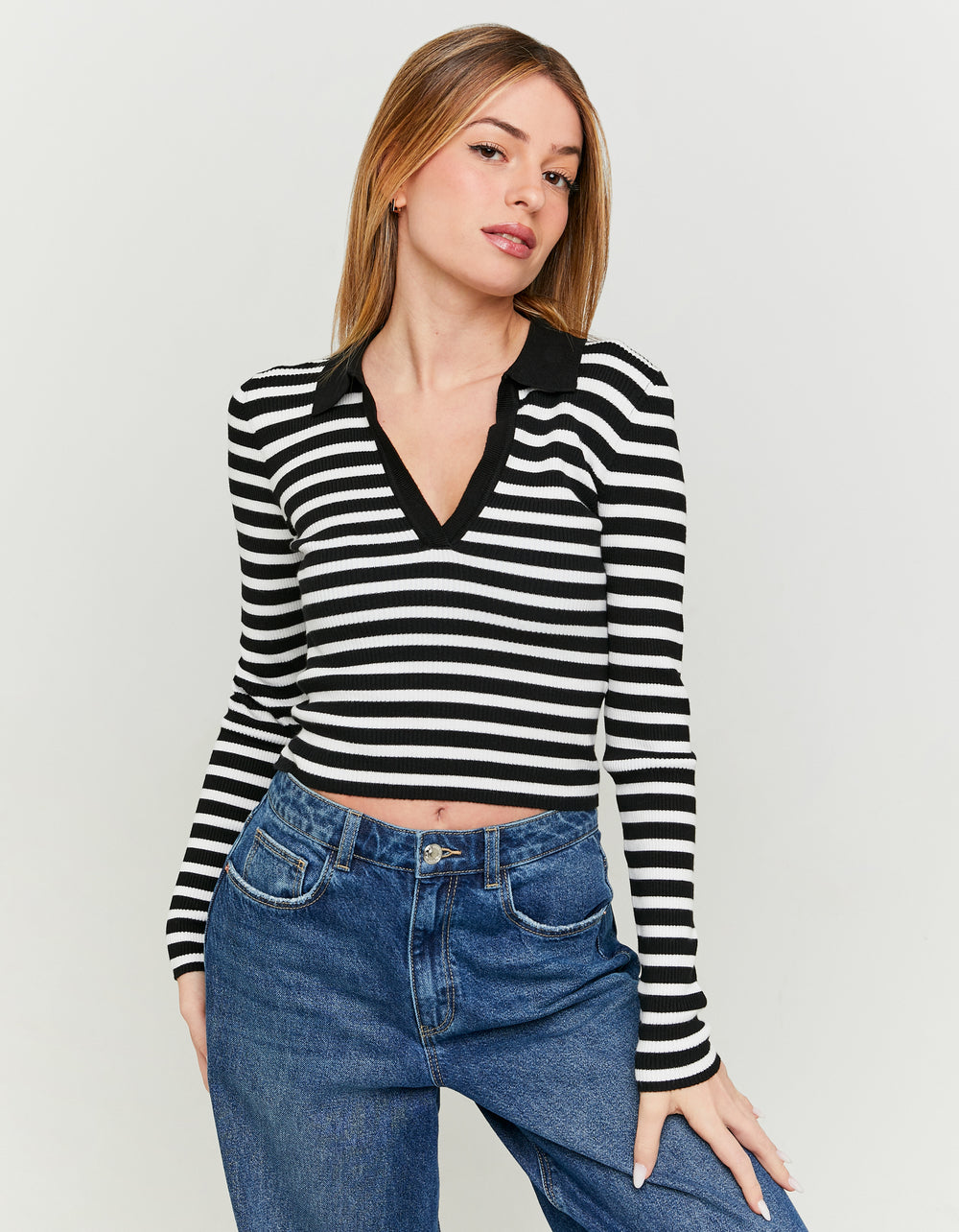 Fitted Jumper with Polo Neck | Off White-Black