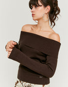 Off Shoulder Jumper | Brown