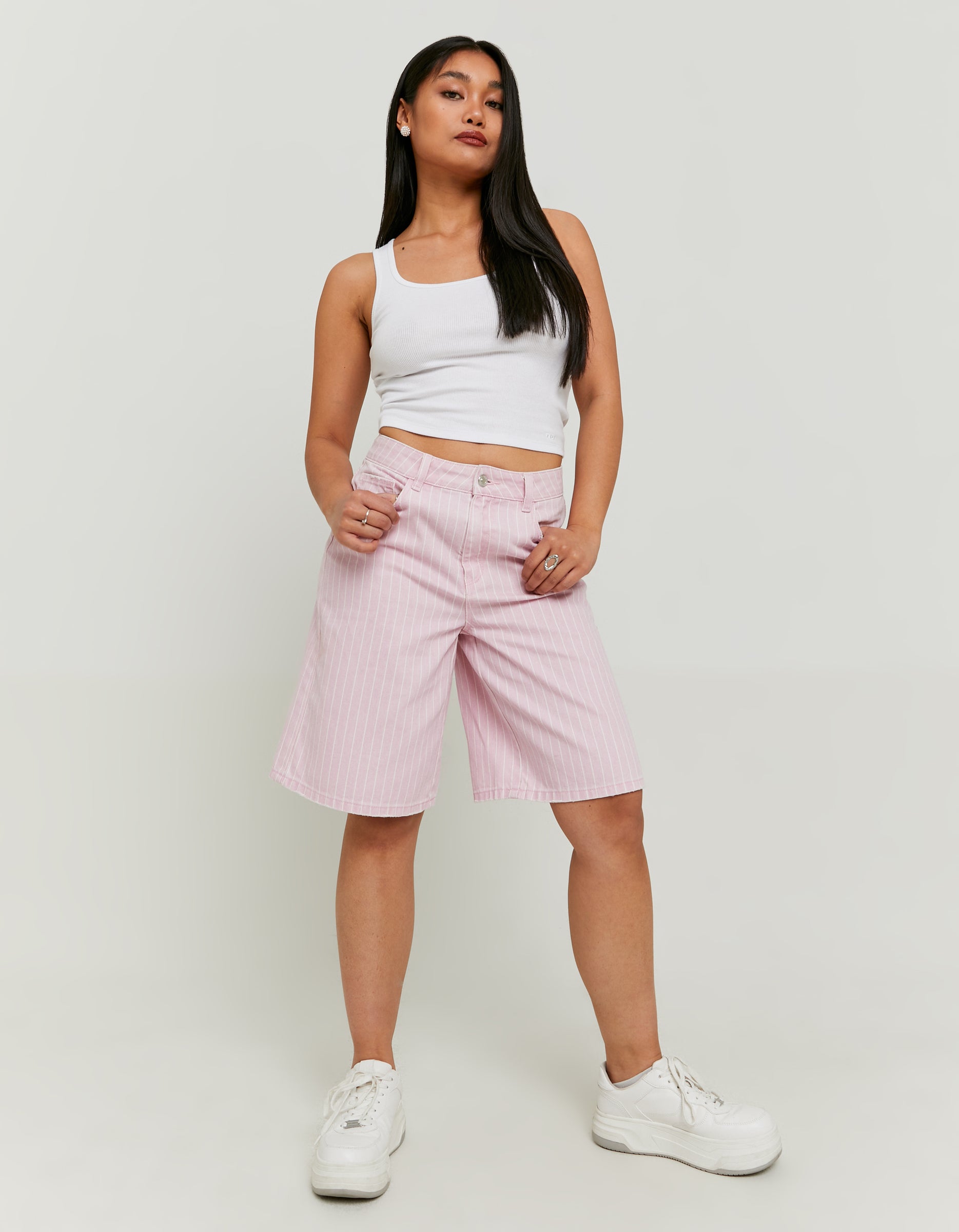 Bermuda Shorts Loose Fit | Pink and White