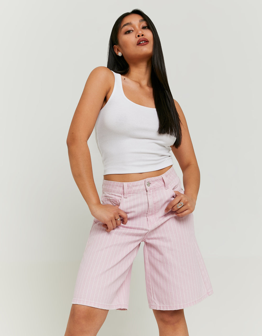 Bermuda Shorts Loose Fit | Pink and White