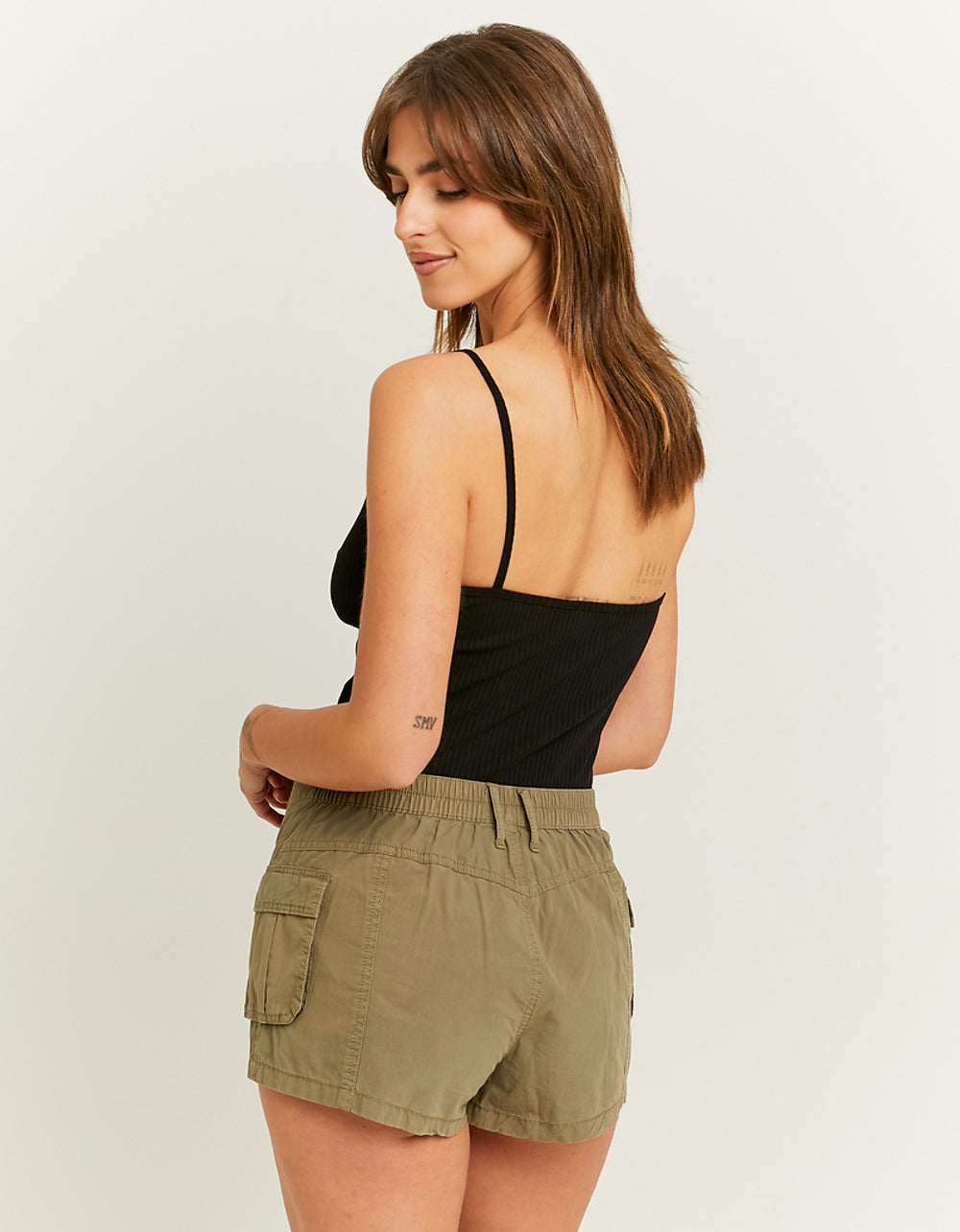 Low Waist Mini Cargo Shorts | Kaki