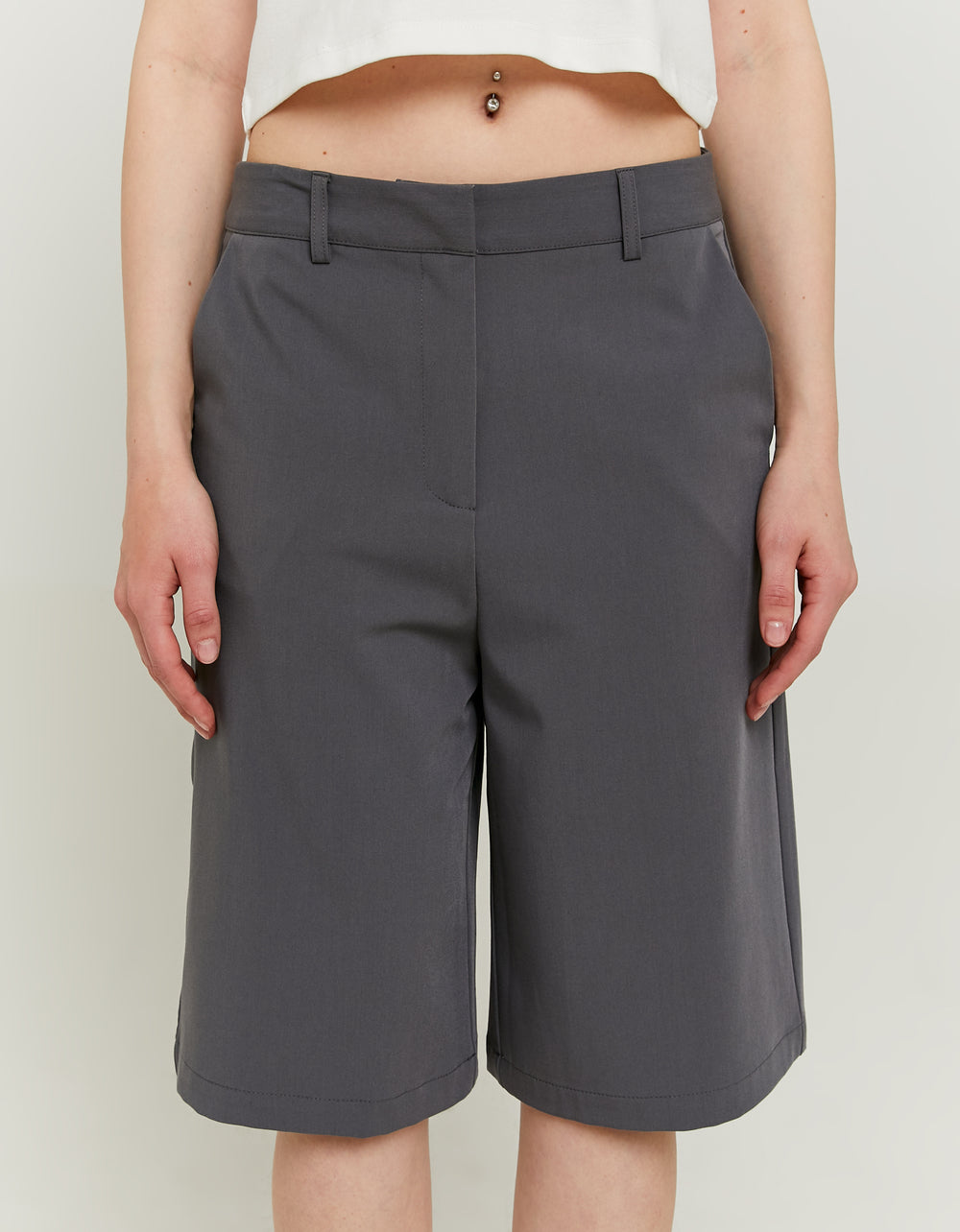 Tailored Bermuda Shorts | Grey