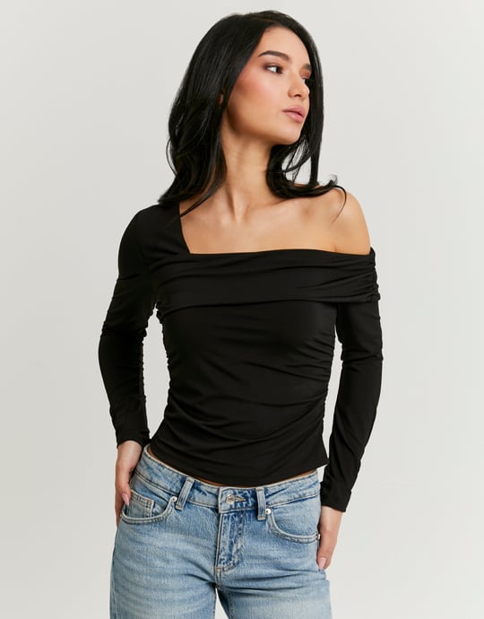 Asymmetric Top | Black