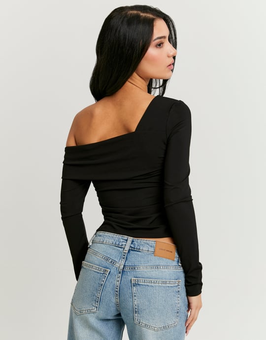 Asymmetric Top | Black